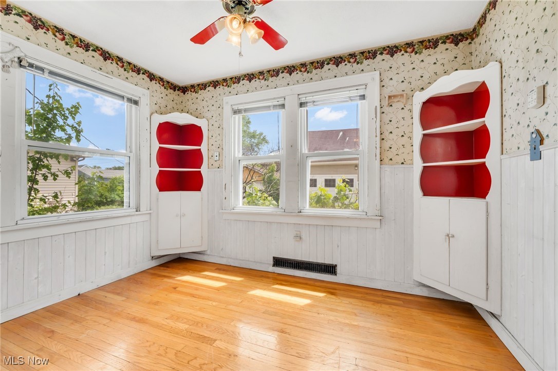 6411 Luelda Avenue, Parma, Ohio image 21