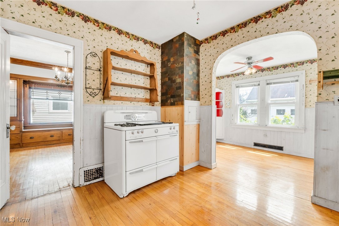 6411 Luelda Avenue, Parma, Ohio image 17
