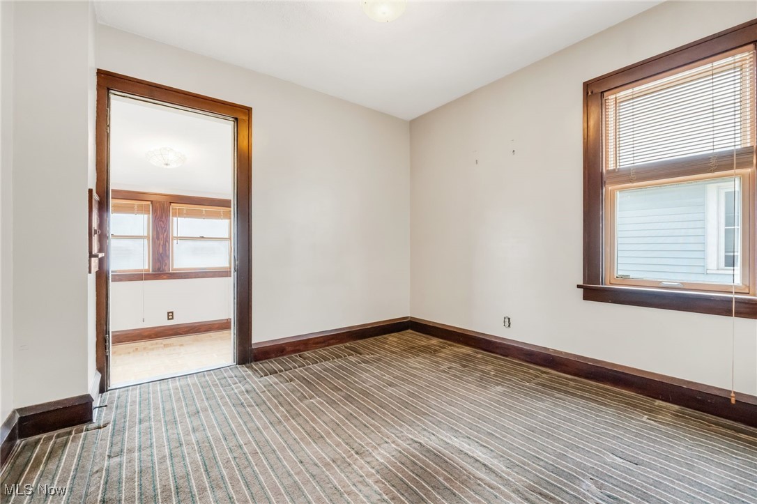 6411 Luelda Avenue, Parma, Ohio image 30