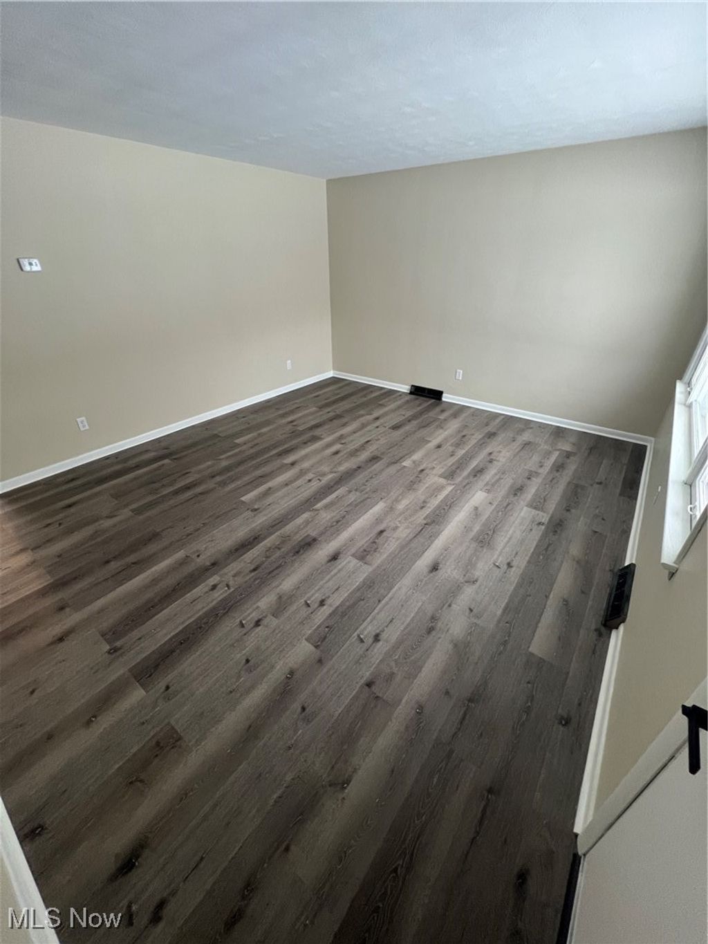 Photo of 653 Chapel Lane, Campbell, OH 44405 (MLS # 5185067)