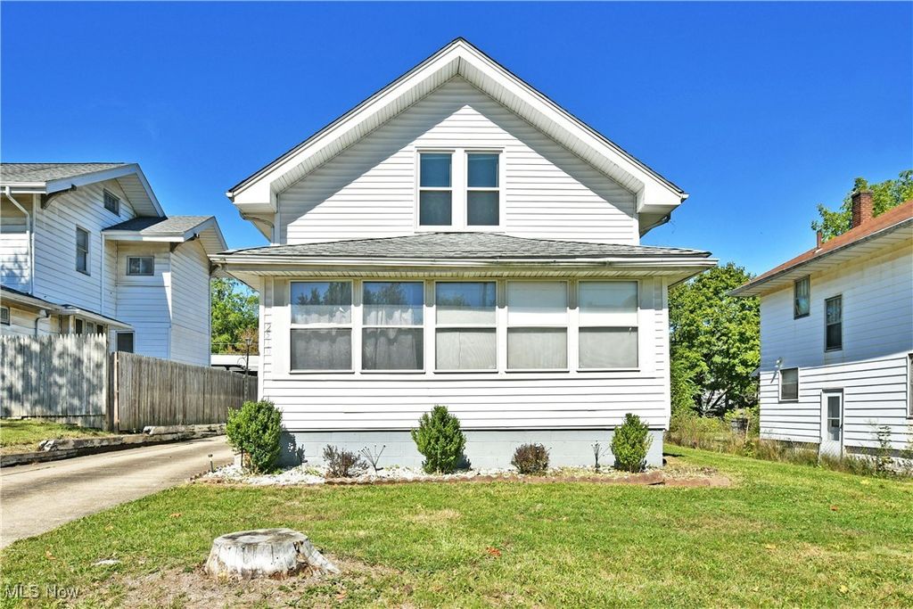 Photo of 2510 E Midlothian Boulevard, Youngstown, OH 44502 (MLS # 5165742)