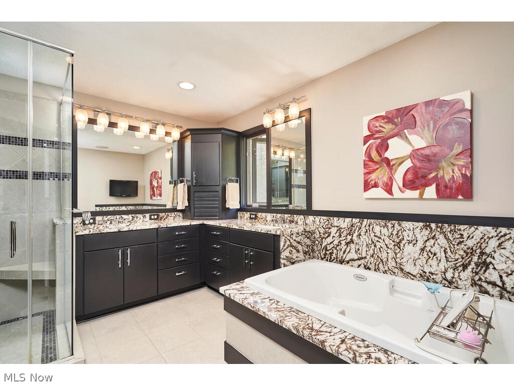 Reserve At Macintosh Farms - Residential