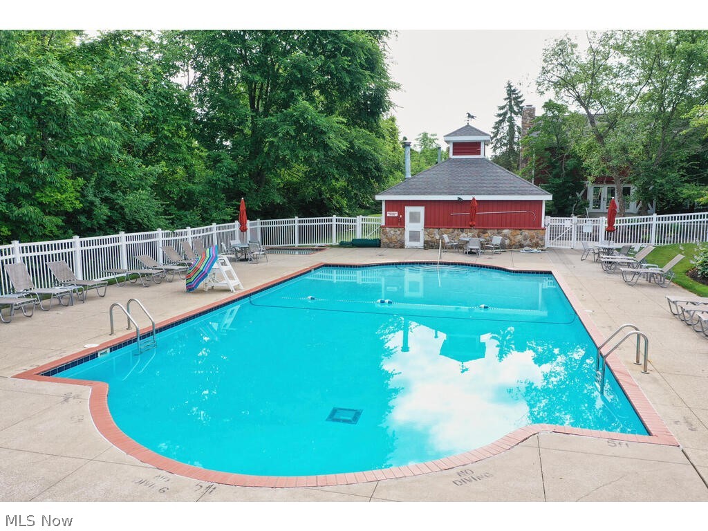 Reserve At Macintosh Farms - Residential