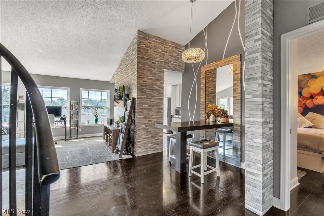 Fox Hollow/Woodhawk Condo - Residential