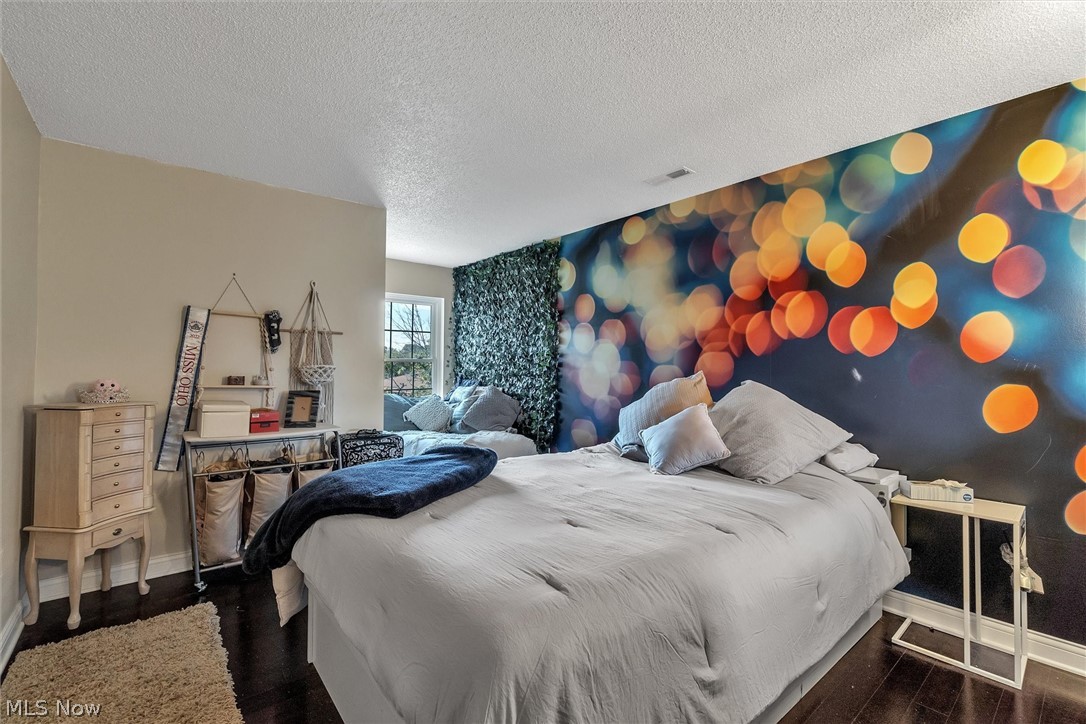 Fox Hollow/Woodhawk Condo - Residential