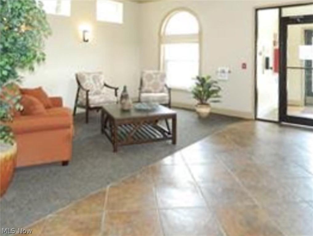 Fox Hollow/Woodhawk Condo - Residential