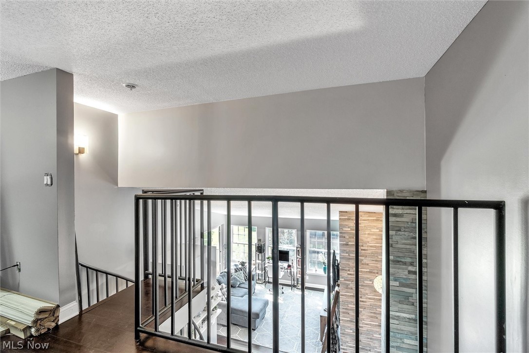 Fox Hollow/Woodhawk Condo - Residential