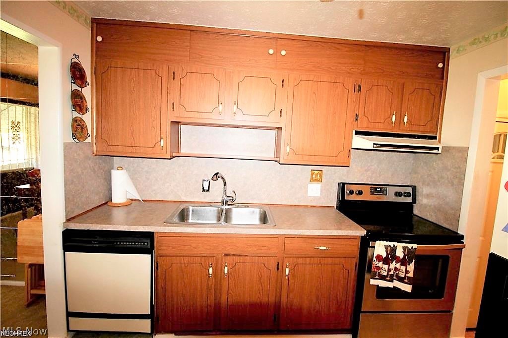 Metro Park Estates - Residential Lease