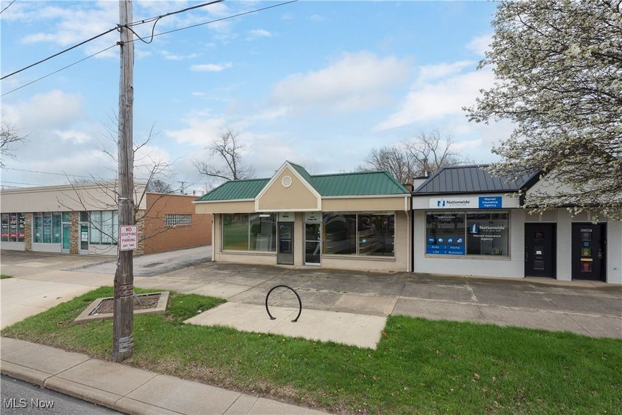 Unlock the potential of this high-visibility retail space located on a busy thoroughfare with strong foot and vehicle traffic. This property offers an incredible opportunity for investors or owner-operators looking to customize and add value. Property is currently 1820 SF but can easily be divided back into two, 910 SF spaces.
The space needs some TLC, but with great bones and unbeatable street presence, it's priced to move and perfect for a business ready to make its mark. The open layout provides flexibility for a variety of retail concepts, and the large front windows make for ideal signage and display.
Excellent street visibility, a competitive price point for the area, flexible floor plan to suit a range of uses, and surrounded by established businesses and neighborhoods makes this property ideal for retail, boutique, a service-based business, or showroom.
Bring your vision, a little elbow grease, and transform this diamond in the rough into your next success story.