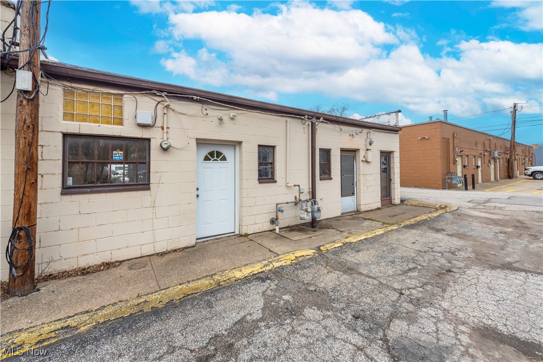 S H Kleinman Realty Cos Briar - Commercial Sale