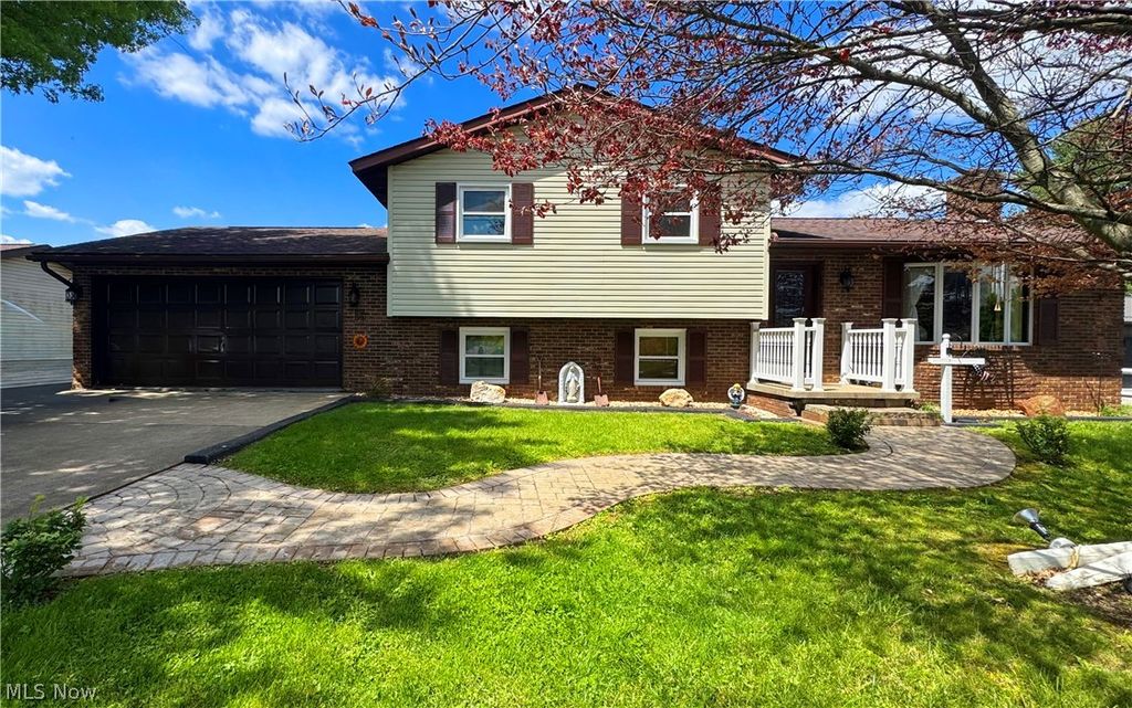 Photo of 25 Oak Drive DR, Dillonvale, OH 43917 (MLS # 5205009)