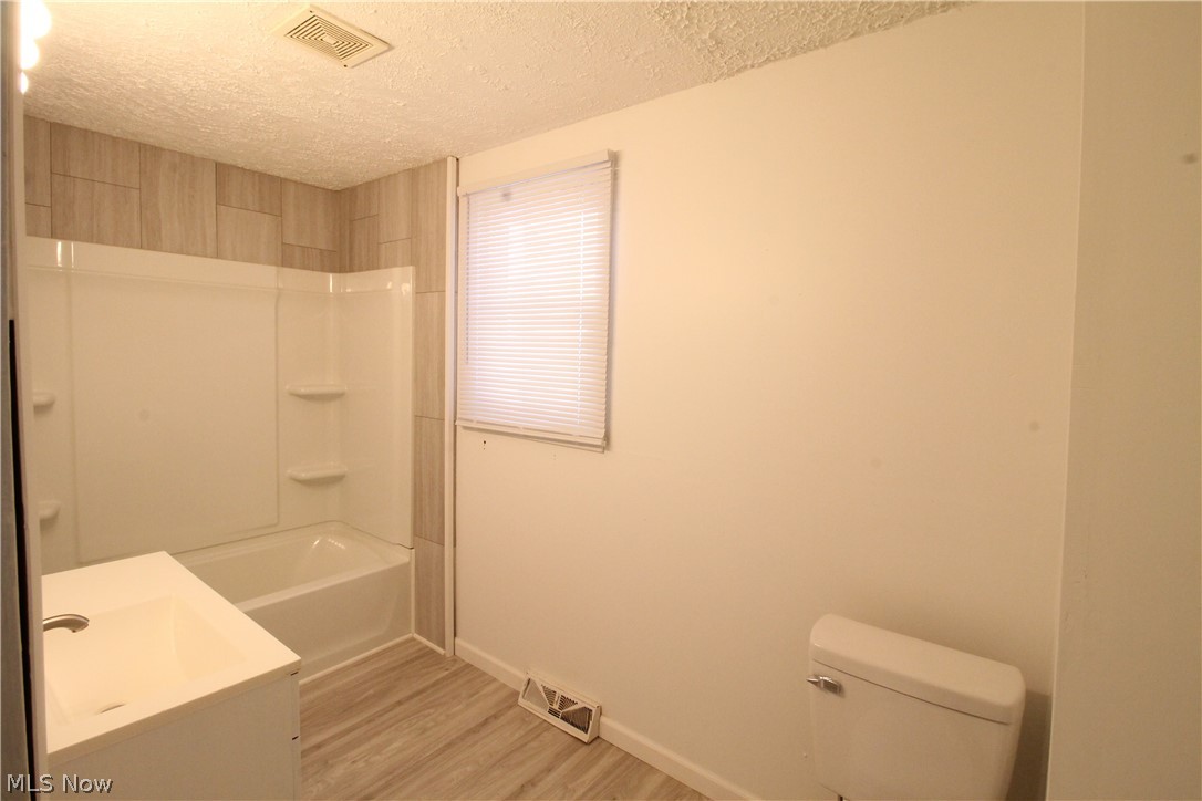 Barberton - Residential Income