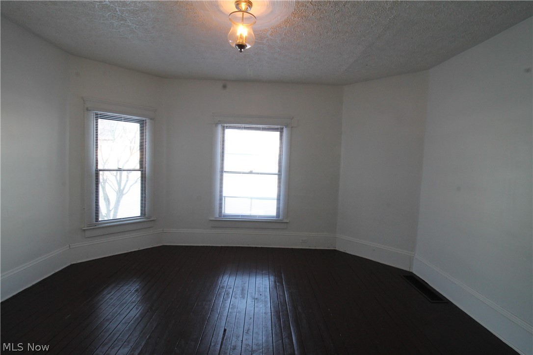 Barberton - Residential Income