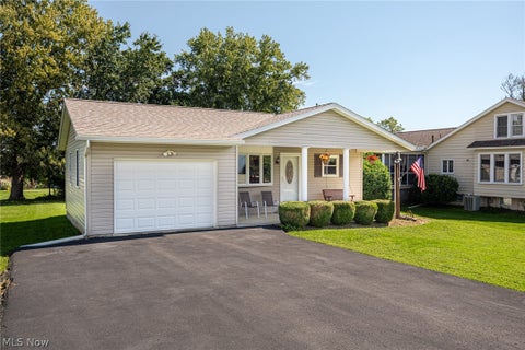 Tiny photo for 2454 Clarendon Avenue, Zanesville, OH 43701 (MLS # 5252122)