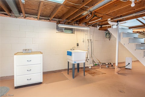 Tiny photo for 2454 Clarendon Avenue, Zanesville, OH 43701 (MLS # 5252122)