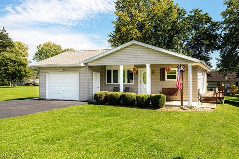 Tiny photo for 2454 Clarendon Avenue, Zanesville, OH 43701 (MLS # 5252122)