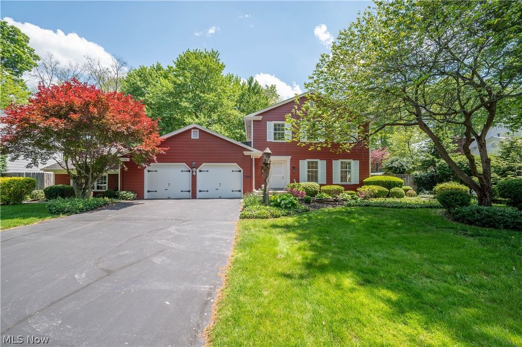 Photo of 8045 Deerpath Drive, Youngstown, OH 44512 (MLS # 5211743)