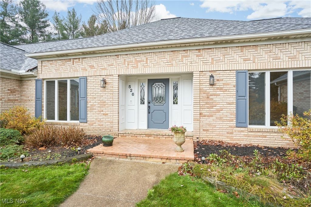 Photo of 526 San Pier Drive, Akron, OH 44333 (MLS # 5173961)