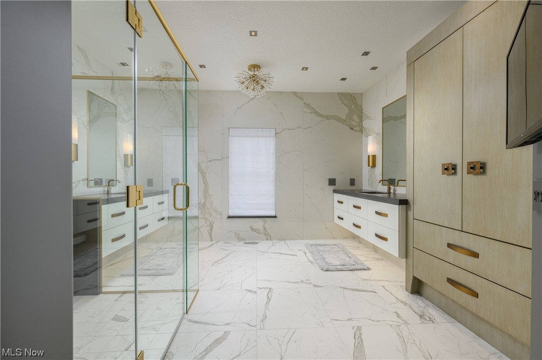 Glenmoor Villas - Residential