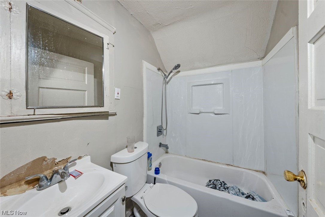 Winslow Talbot & Sharps Allot - Residential Income