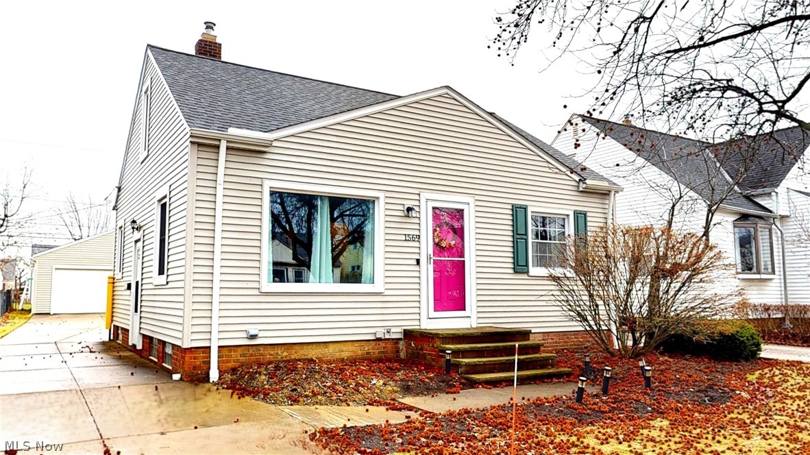 1569 Fruitland Avenue