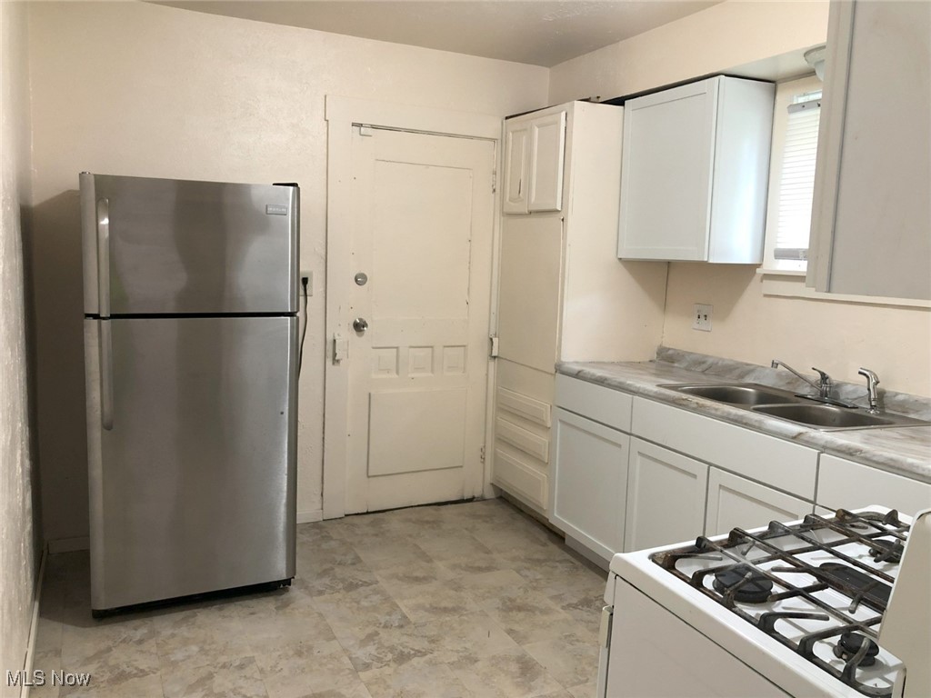 8119 Goodman Avenue, Cleveland, Ohio image 3