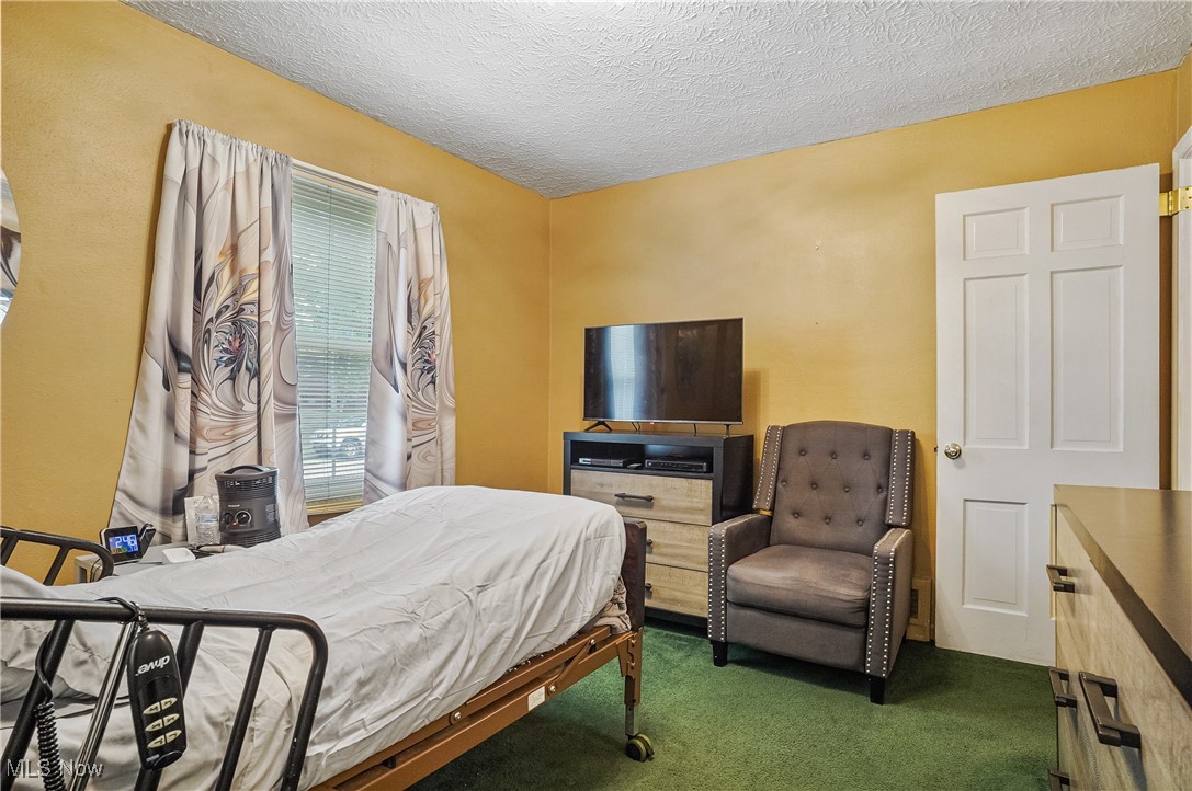 Akron, Ohio 44320, United States, 3 Bedrooms Bedrooms, ,3 BathroomsBathrooms,Residential,Contingent,189704