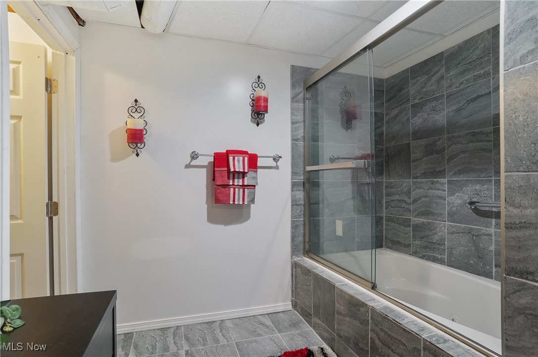 Akron, Ohio 44320, United States, 3 Bedrooms Bedrooms, ,3 BathroomsBathrooms,Residential,Contingent,189704