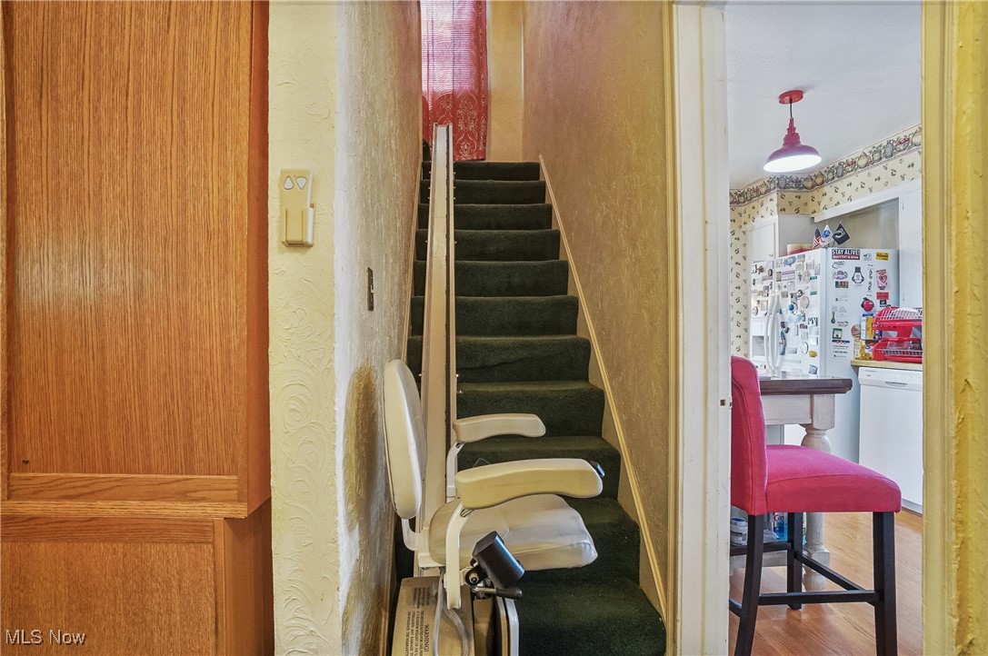 Akron, Ohio 44320, United States, 3 Bedrooms Bedrooms, ,3 BathroomsBathrooms,Residential,Contingent,189704