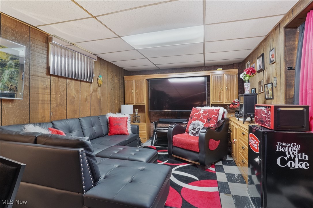 Akron, Ohio 44320, United States, 3 Bedrooms Bedrooms, ,3 BathroomsBathrooms,Residential,Contingent,189704