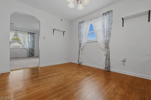 Tiny photo for 609 27th Street, Vienna, WV 26105 (MLS # 5210490)