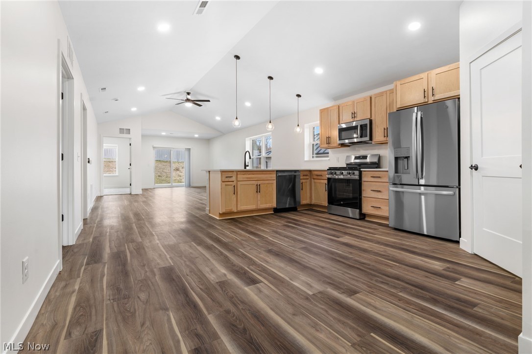 Trails Edge Ests Planned Un De - Residential