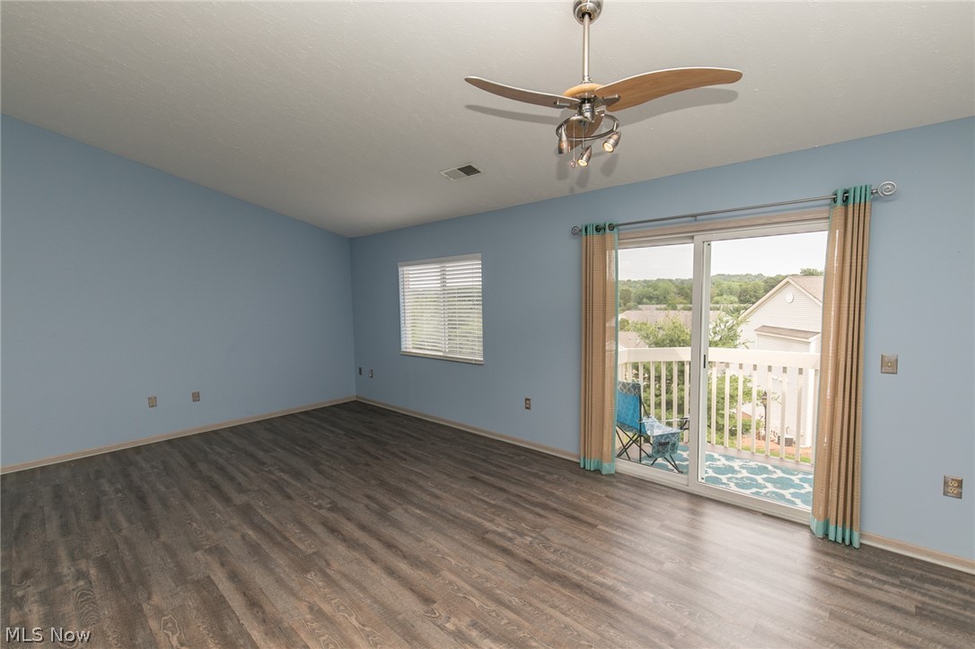 Brookledge Commons Condos - Residential