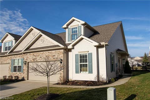 Homes For Sale - 1281 Joshua Way<br/> Medina, OH 44256