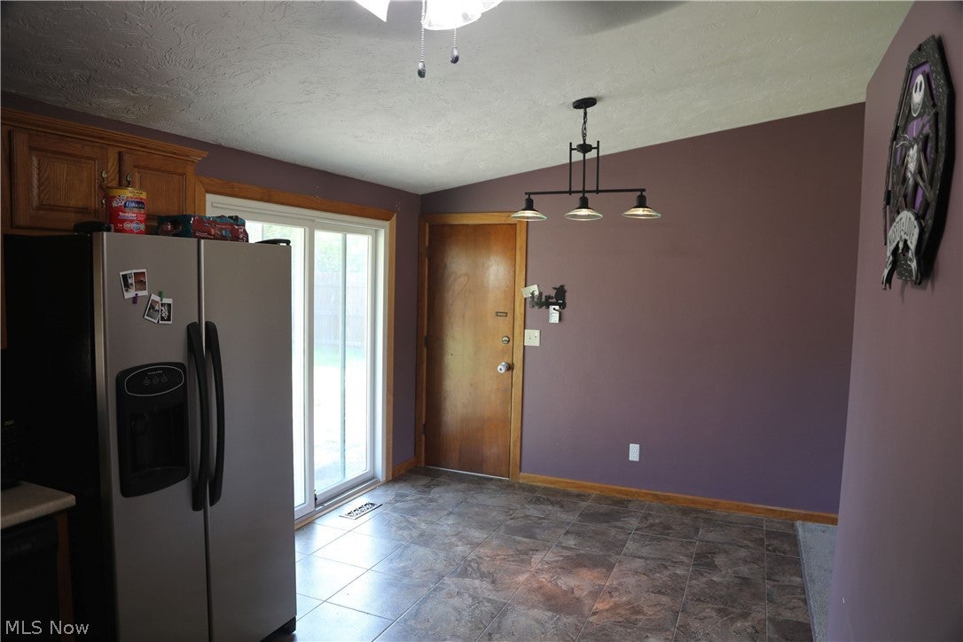 2200 W 37th Street