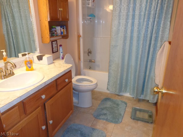 Ravine Blvd - Residential