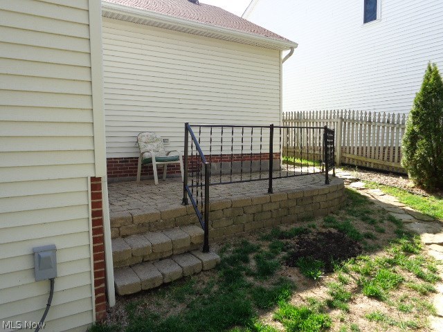 Ravine Blvd - Residential