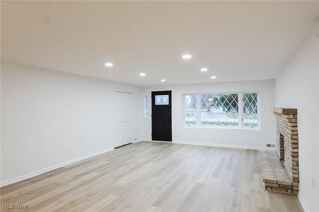 Worton Park - Residential