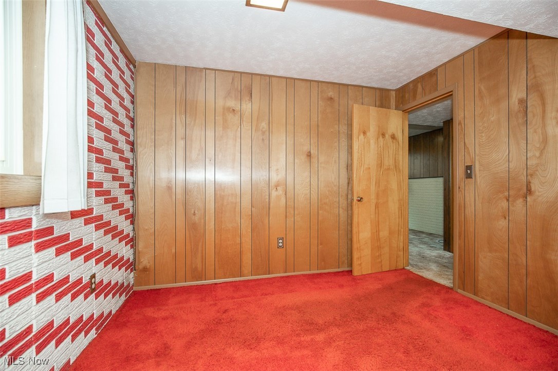 Meadow Circle - Residential