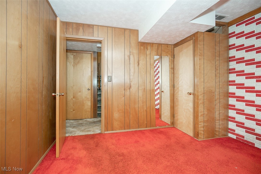 Meadow Circle - Residential