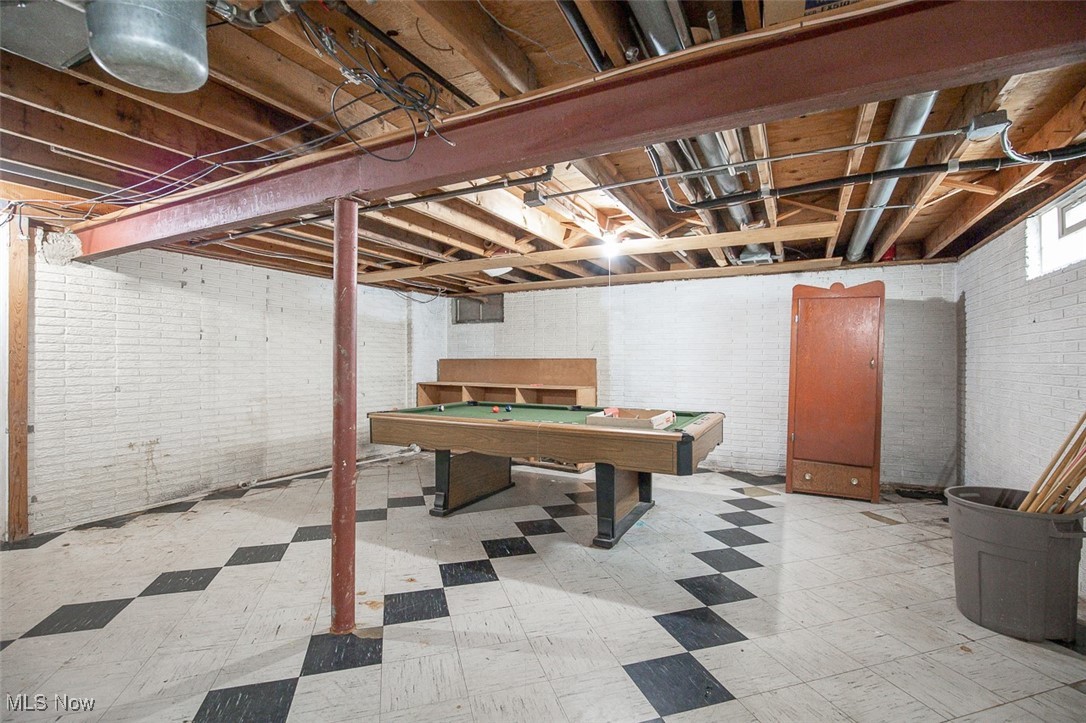 Meadow Circle - Residential