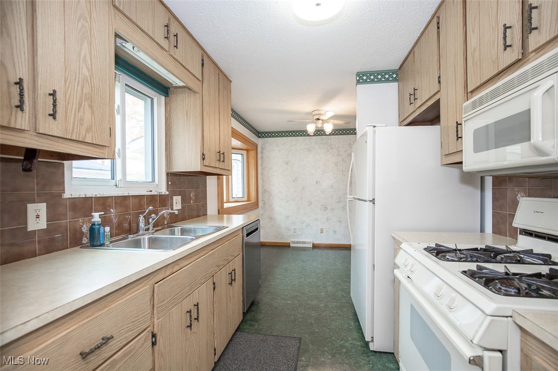 Meadow Circle - Residential