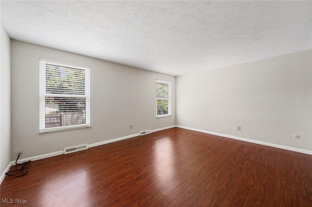 Frst Glen - Residential