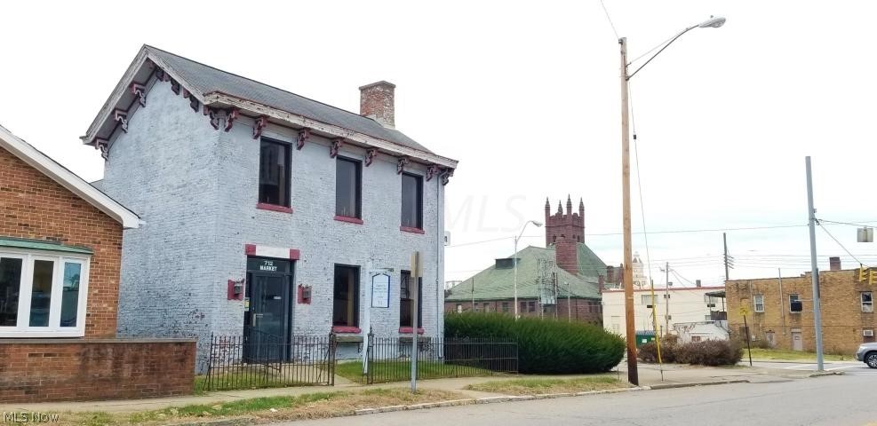 Halls Sub - Residential Lease