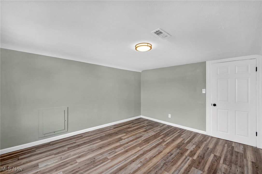 Taylor & Hoyts - Residential Income