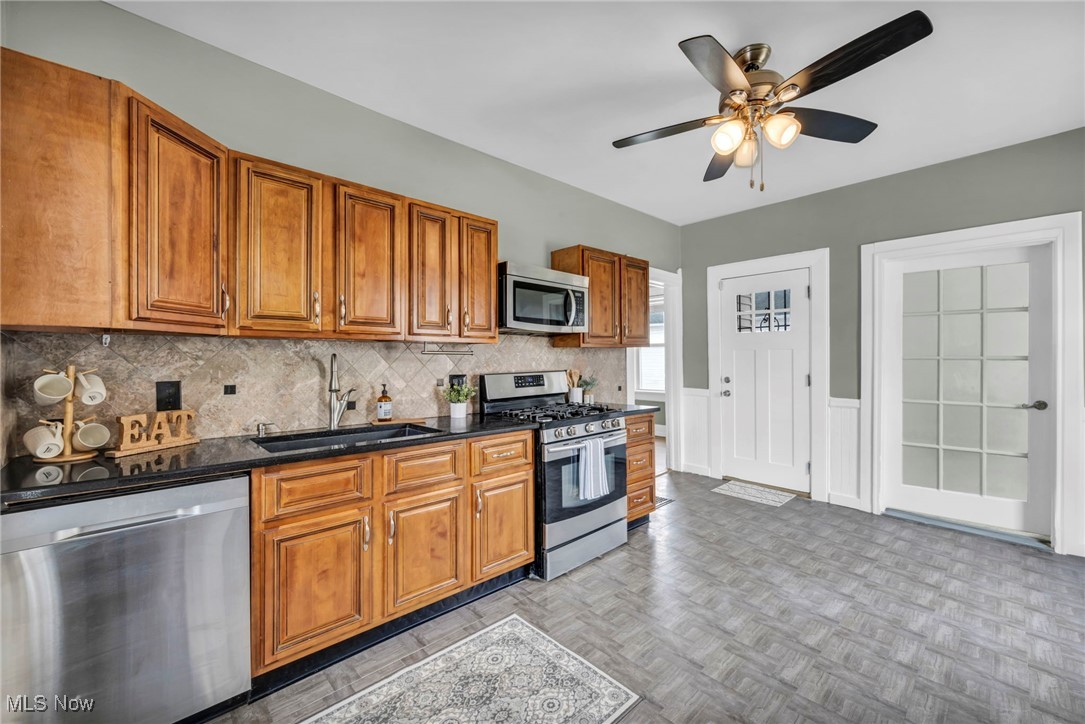 Taylor & Hoyts - Residential Income