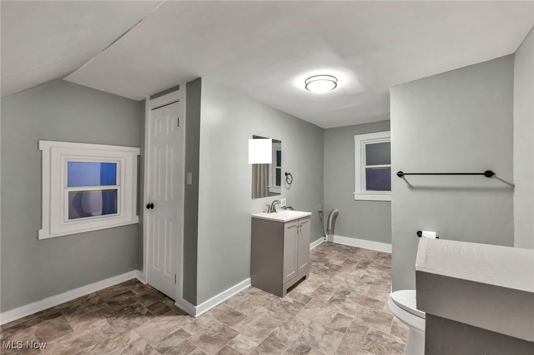 Taylor & Hoyts - Residential Income