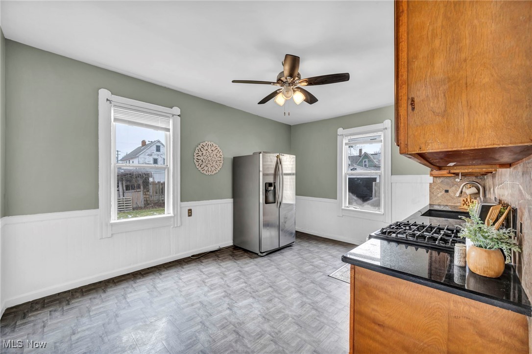 Taylor & Hoyts - Residential Income