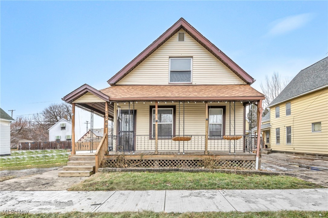 Taylor & Hoyts - Residential Income