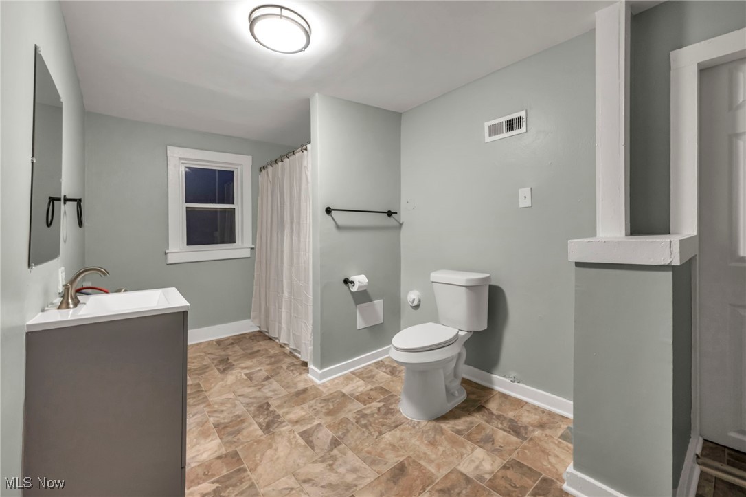 Taylor & Hoyts - Residential Income